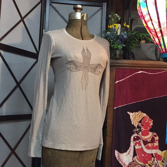 VTG GAP (RED) E.V.Day Collab Thermal Medium Cross - Picture 4 of 8